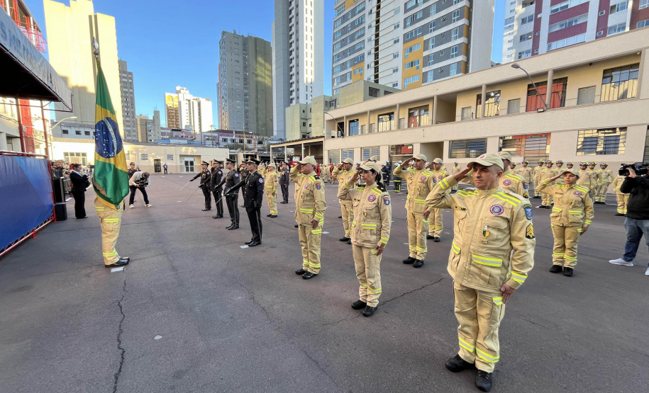 No dia 2 de julho, em celebração ao Dia do Bombeiro Brasileiro, o  Corpo de Bombeiros do Paraná (CBMPR) realizou uma solenidade especial, com desfiles e homenagens