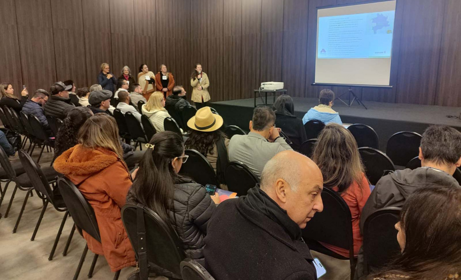 Pré-Conferência Paranaense de Governanças Regionais reúne dirigentes e empreendedores do turismo