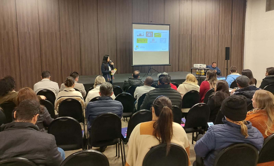 Pré-Conferência Paranaense de Governanças Regionais reúne dirigentes e empreendedores do turismo