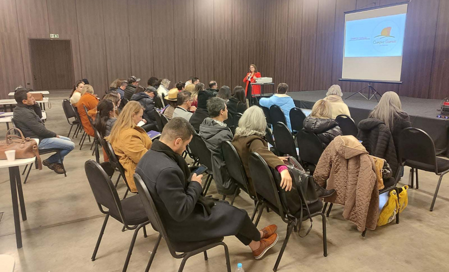 Pré-Conferência Paranaense de Governanças Regionais reúne dirigentes e empreendedores do turismo