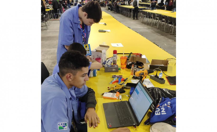 SEED DISPUTA ROBÓTICA CASCAVEL