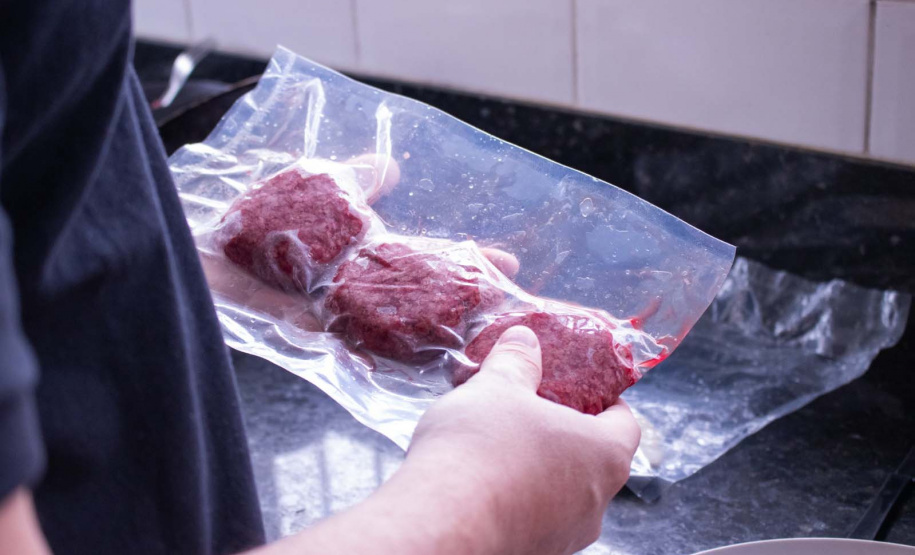 Apoiada pelo Estado, startup paranaense transforma  fungos em “carne”