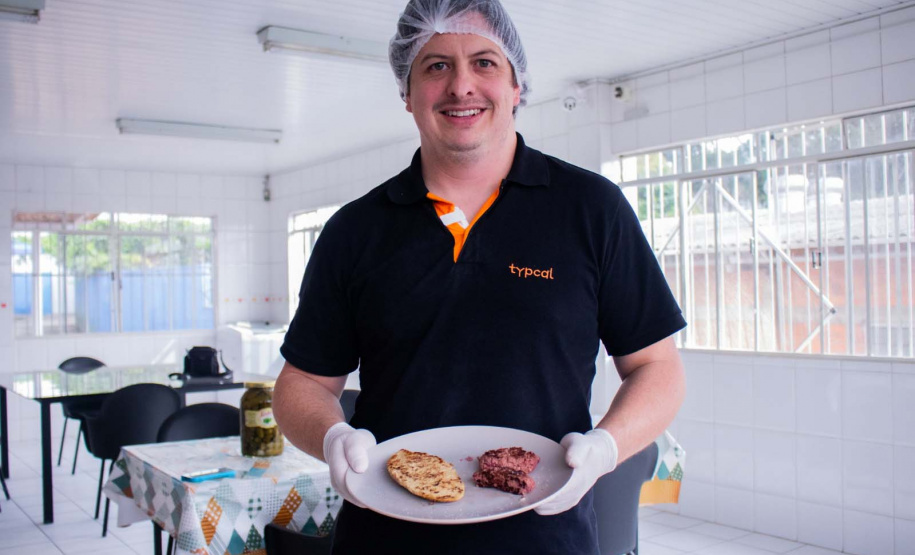 Apoiada pelo Estado, startup paranaense transforma  fungos em “carne”