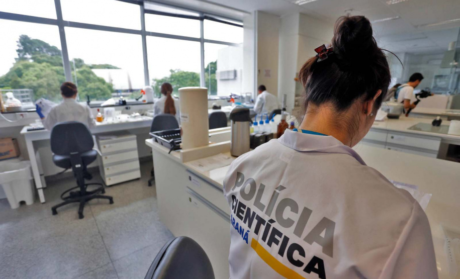 Laboratório de Química Forense