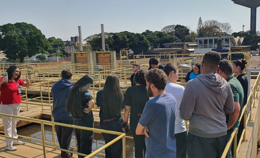 Jovens aprenderam uso correto da rede de esgoto e vão ensinar familiares - Sara Ferreira de Melo, da Escola Estadual de Floriano