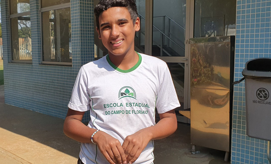 Jovens aprenderam uso correto da rede de esgoto e vão ensinar familiares - Sara Ferreira de Melo, da Escola Estadual de Floriano