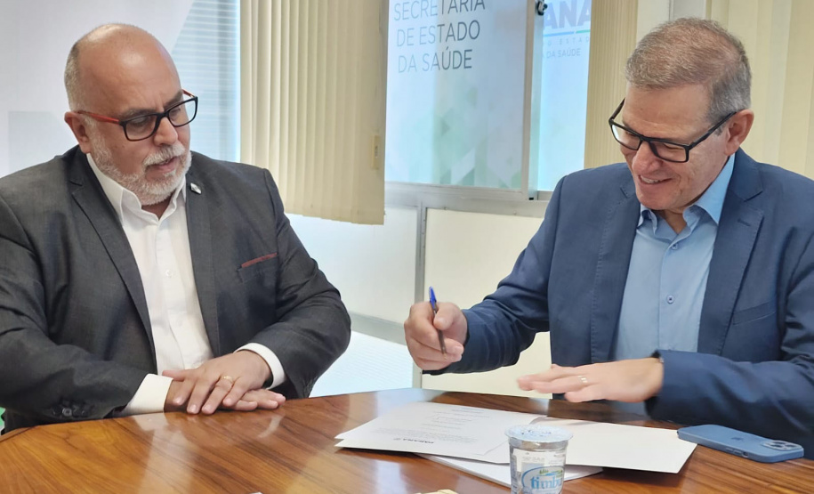 Com parceria entre Sesa, Setti e Unicentro, Hospital Regional Centro-Oeste formaliza implantação de hospital-escola