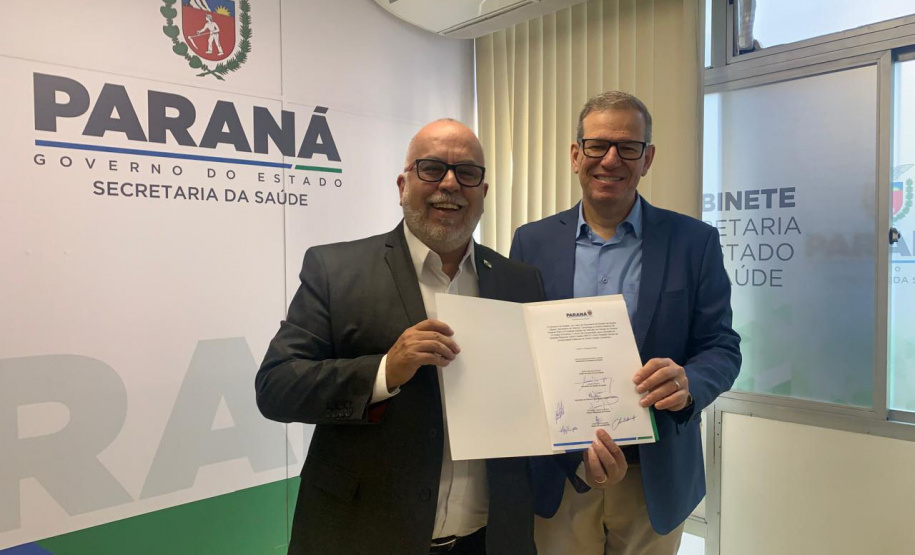 Com parceria entre Sesa, Setti e Unicentro, Hospital Regional Centro-Oeste formaliza implantação de hospital-escola