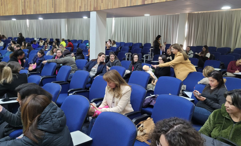 Secretaria da Saúde dá dicas para socorrer e evitar engasgos com bebês e crianças