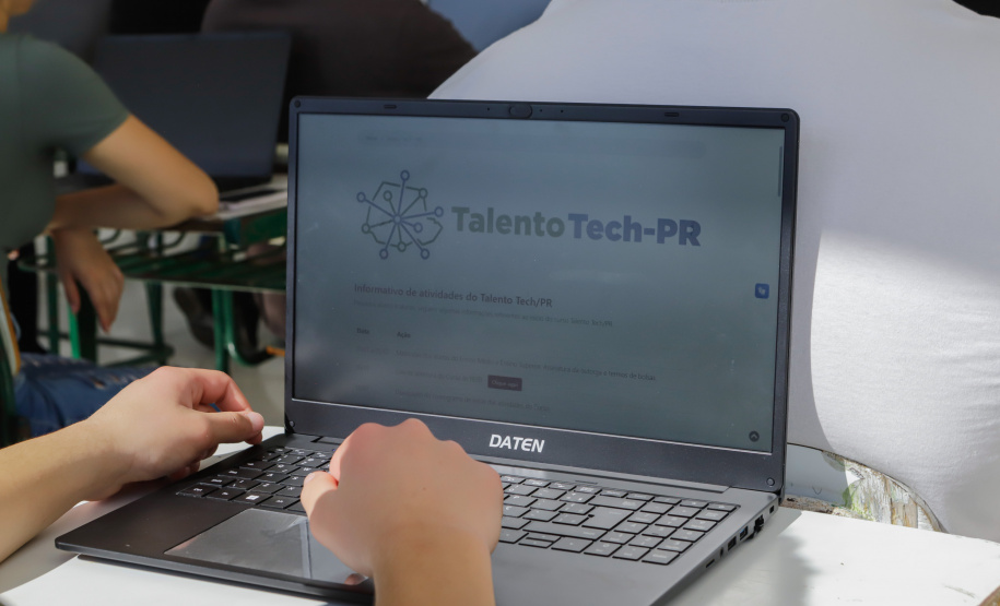 Alunos do projeto Talento Tech realizam primeira prova presencial nos 50 municípios