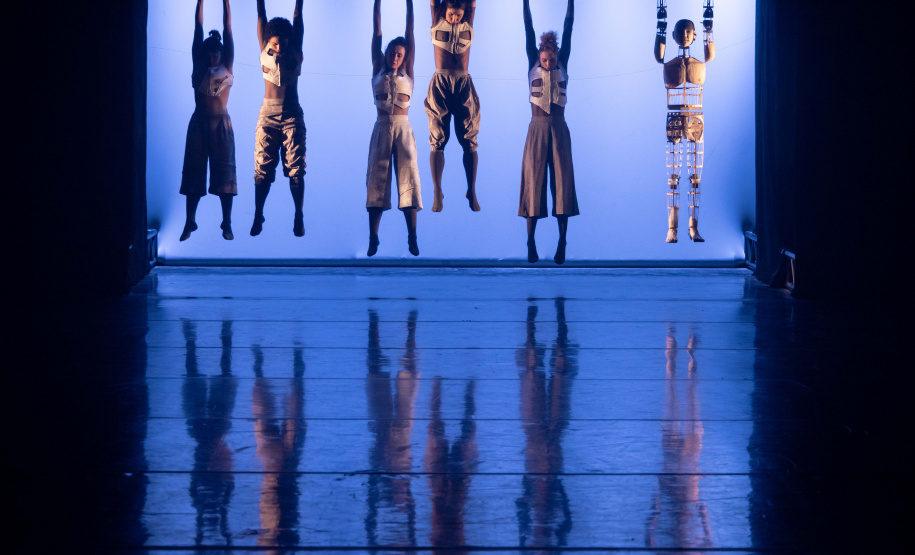 Balé Teatro Guaíra apresenta Contraponto pelo Paraná