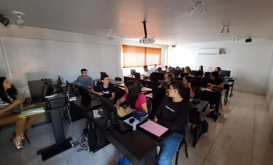 -Alunos do Talento Tech fazem primeira prova presencial nos 50 municípios do projeto