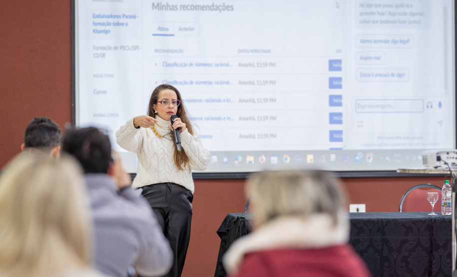 Capacitação reúne técnicos pedagógicos dos NREs para aplicação de IA no ensino da matemática nas escolas do Estado