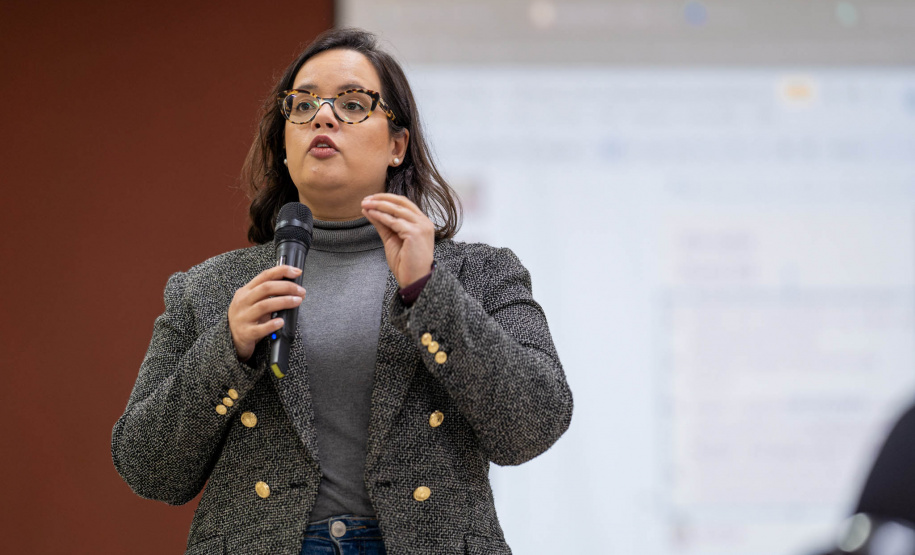 Capacitação reúne técnicos pedagógicos dos NREs para aplicação de IA no ensino da matemática nas escolas do Estado