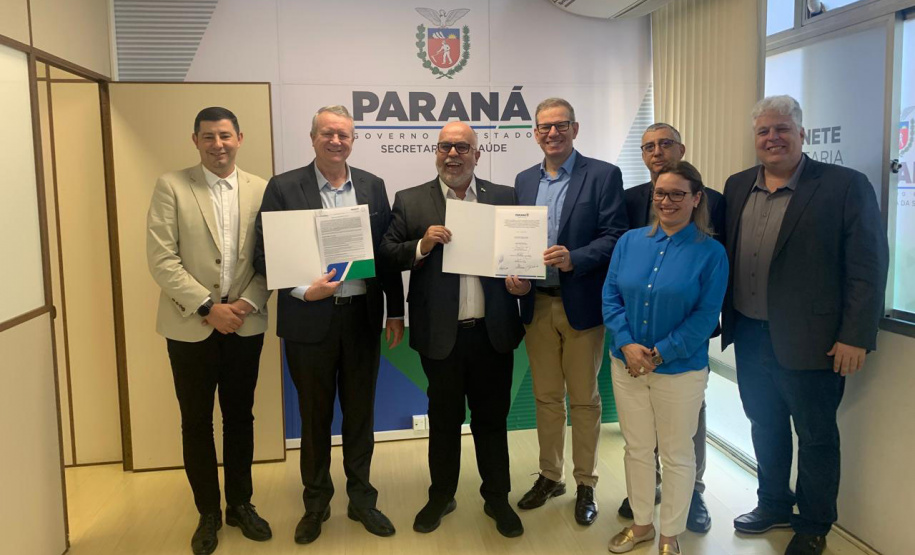 Com parceria entre Sesa, Setti e Unicentro, Hospital Regional Centro-Oeste formaliza implantação de hospital-escola