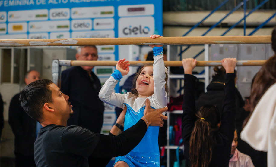 GINÁSTICA MEDALHISTA