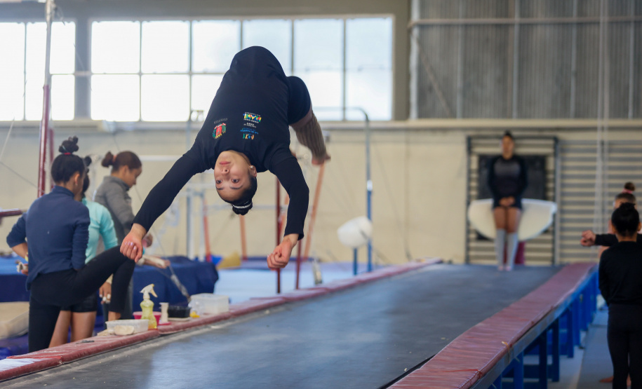 GINÁSTICA MEDALHISTA