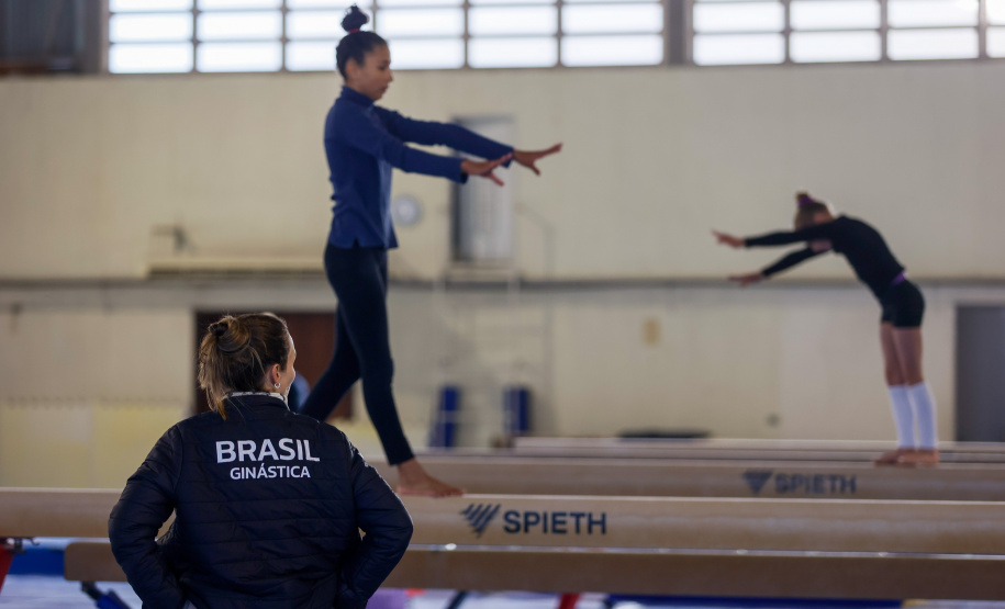 GINÁSTICA MEDALHISTA