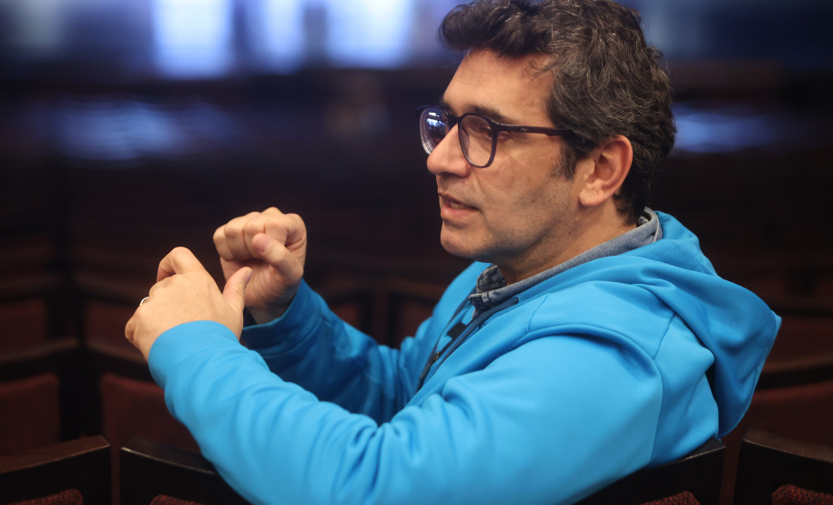 Coreografia Castelo do ballet Teatro Guaira