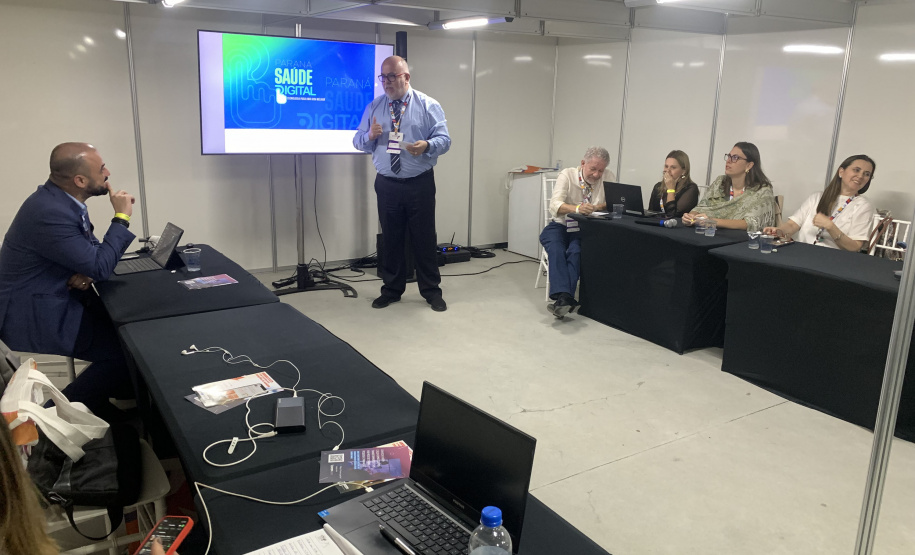 Saúde do Paraná avança no digital e apresenta novo sistema no Cosud