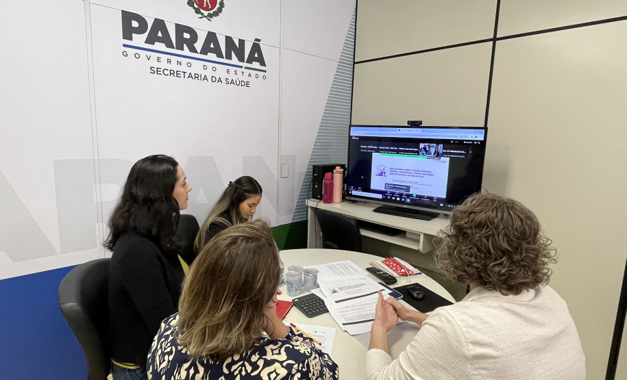 Paraná lança cartilha para orientar sobre violências contra as mulheres