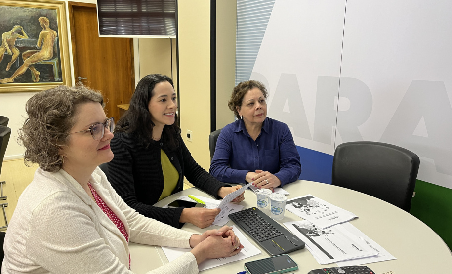 Paraná lança cartilha para orientar sobre violências contra as mulheres