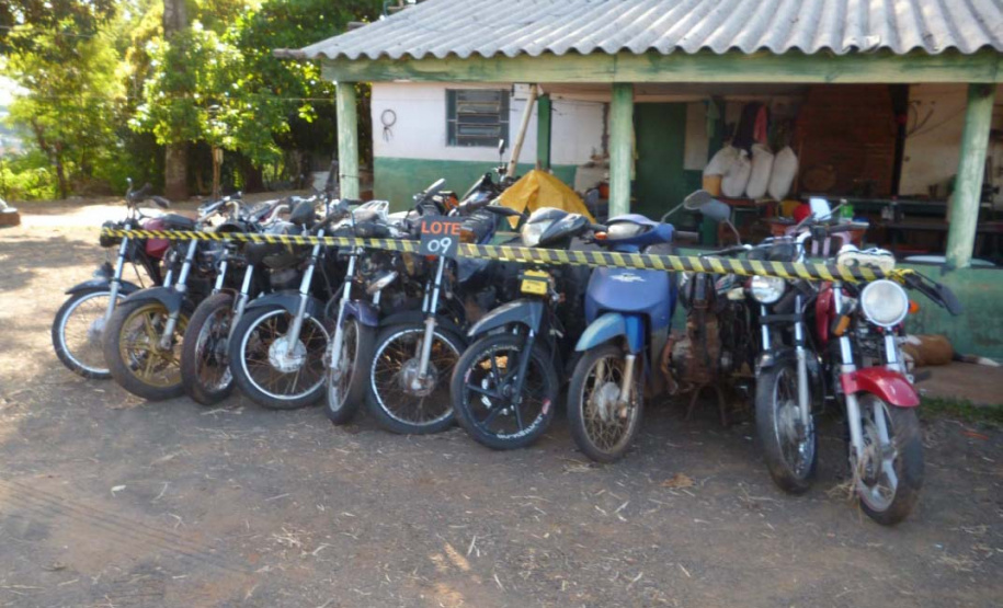 DER/PR vai realizar leilão de sucatas de carros e motos em setembro