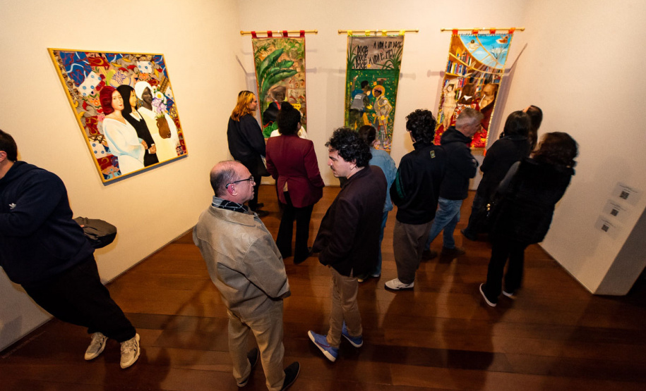 Exposição “Segredo da Cor” traz foco antirracista e brasilidades no Museu Casa Alfredo Andersen