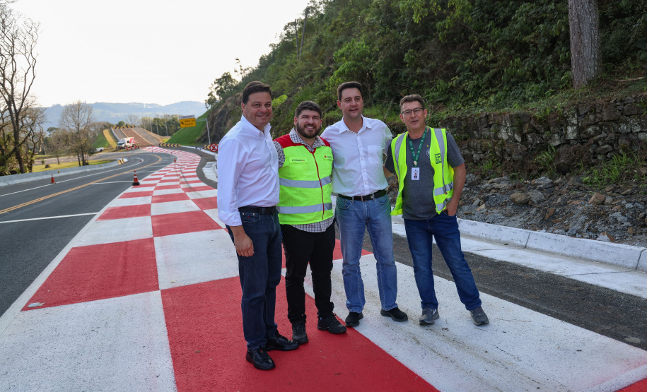 PR-170 Pinhão área de escape Governador vistoria nova área de escape da PR-170 em Pinhão