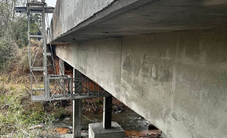 DER/PR reforma ponte entre Cianorte e Tapejara na PR-323