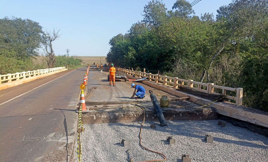 Com investimento de R$ 500 mil, DER/PR reforma ponte em rodovia entre Palotina e Terra Roxa