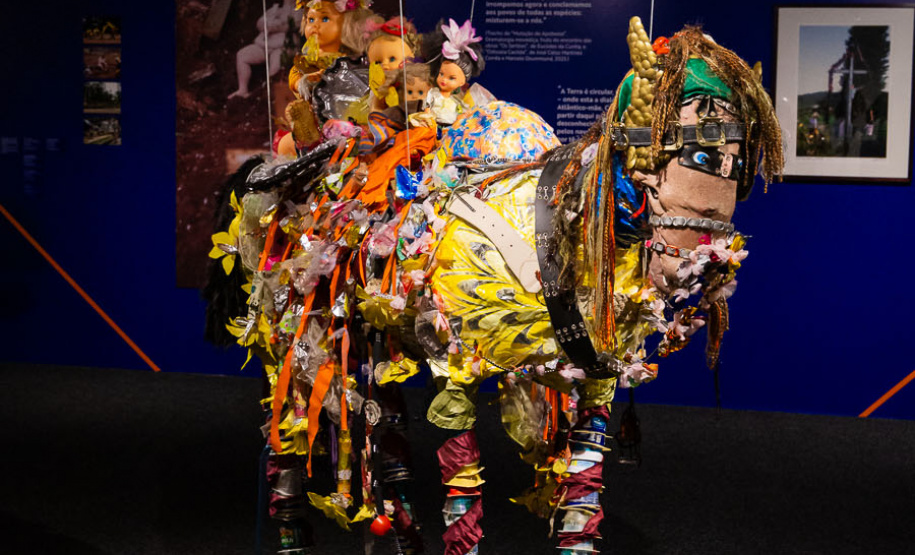 Últimos dias da exposição “Antes e agora, longe e aqui dentro”