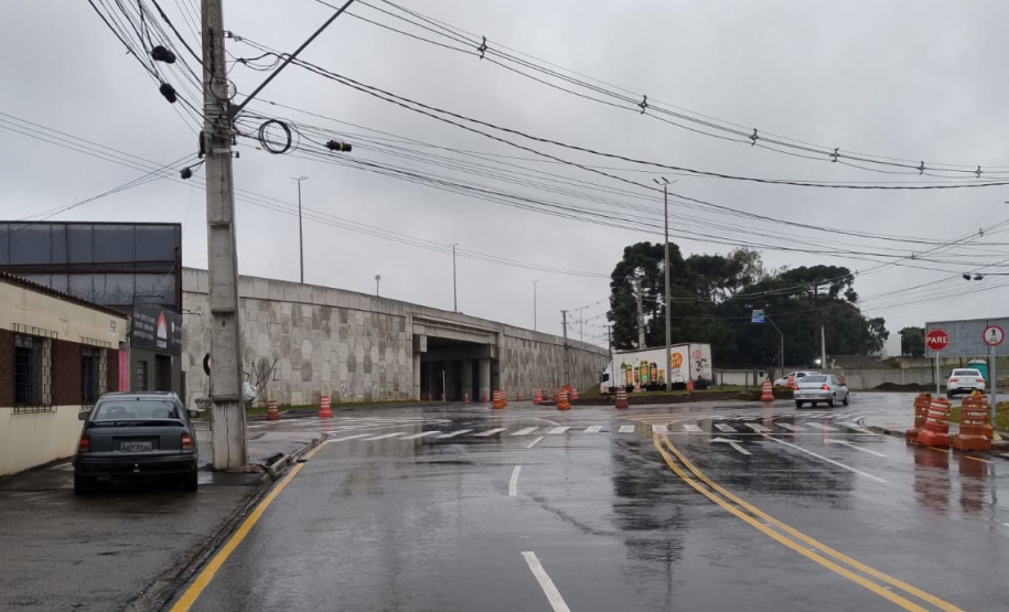 Viaduto SJP passagem inferior liberada