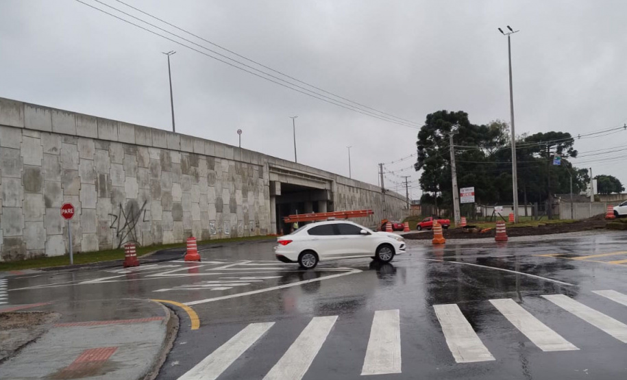 Viaduto SJP passagem inferior liberada