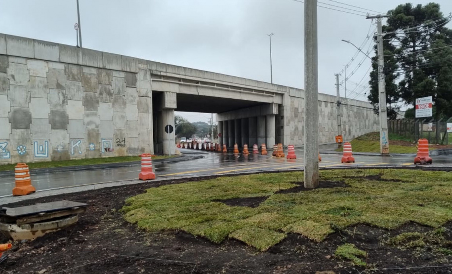 Viaduto SJP passagem inferior liberada