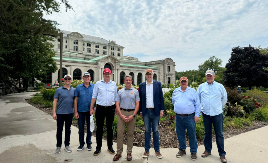 Governo do Paraná estreita relações com instituições de pesquisa e inovação agrícola dos EUA