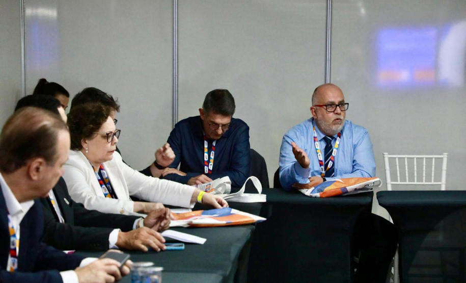 Saúde do Paraná avança no digital e apresenta novo sistema no Cosud