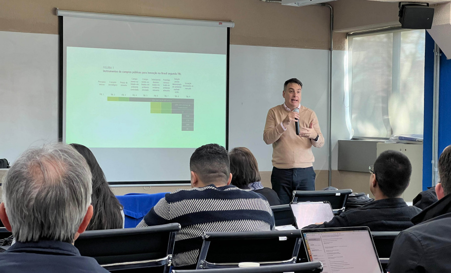 Oficinas capacitam servidores em pesquisa e compras públicas voltadas à inovação