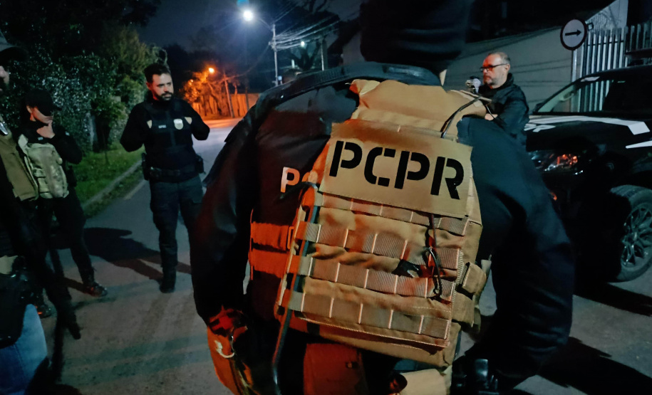 PCPR, PRF e GM cumprem mandados contra organização criminosa de furtos de cargas na Grande Curitiba