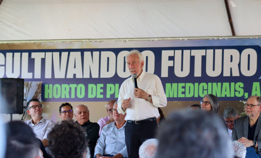 Darci Piana lança horto de plantas medicinais, aromáticas e condimentares em Londrina