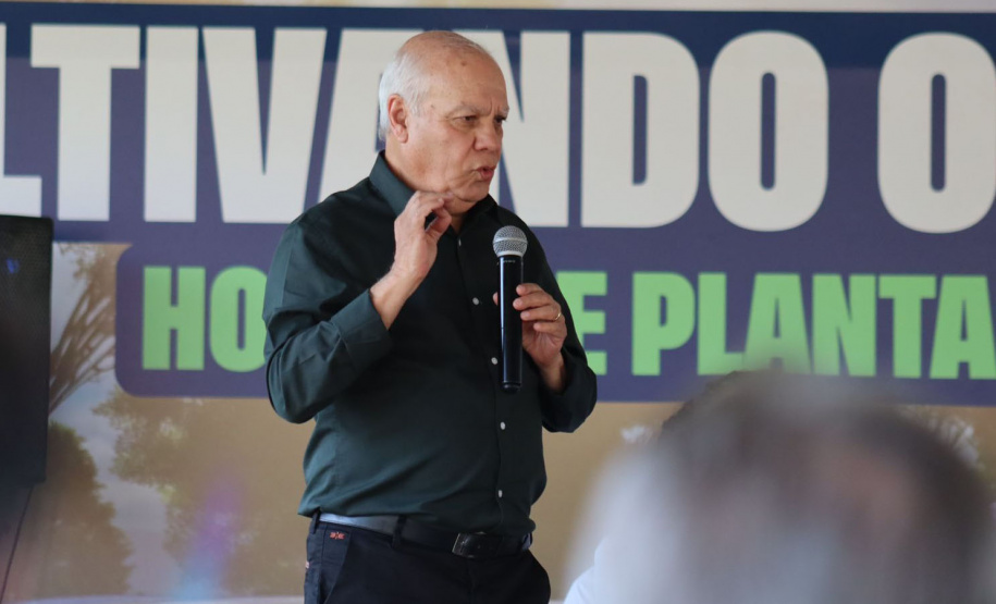 Darci Piana lança horto de plantas medicinais, aromáticas e condimentares em Londrina