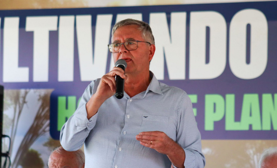 Darci Piana lança horto de plantas medicinais, aromáticas e condimentares em Londrina