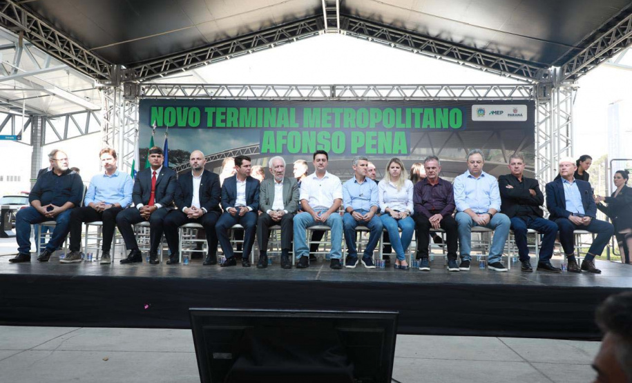 O governador Carlos Massa Ratinho Junior inaugurou nesta terça-feira (20) o novo Terminal Metropolitano de São José dos Pinhais