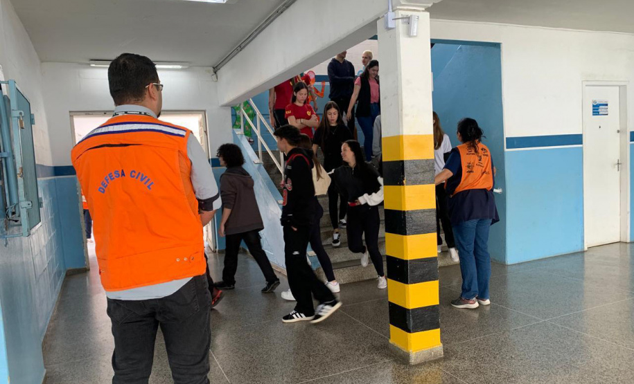 Brigadas Escolares do Paraná são referência para criação de programa no Ceará