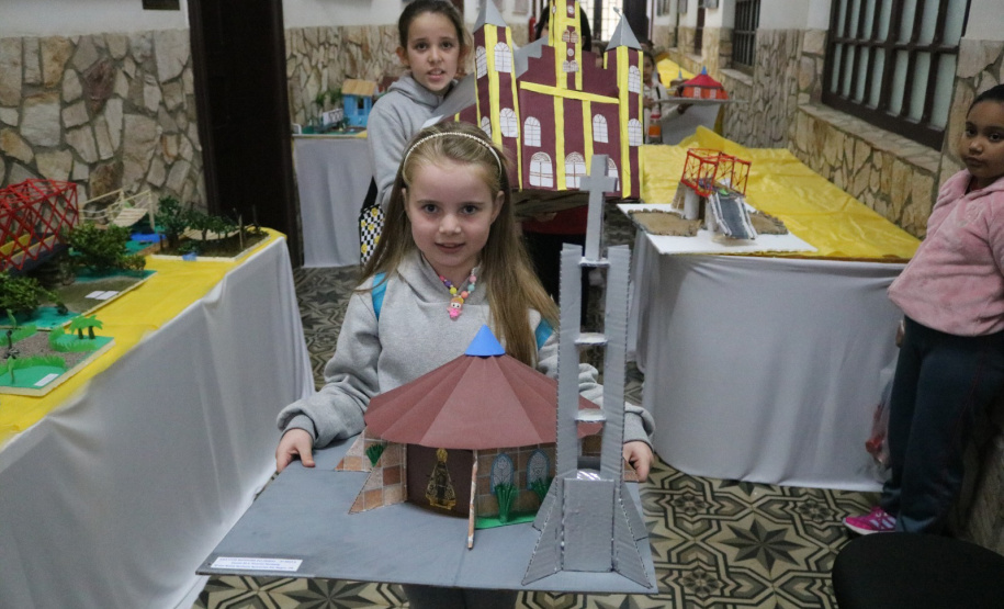 Mais de 240 professores e gestores municipais são capacitados pelo Estado no Projeto Turismo na Escola