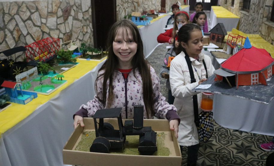 Mais de 240 professores e gestores municipais são capacitados pelo Estado no Projeto Turismo na Escola