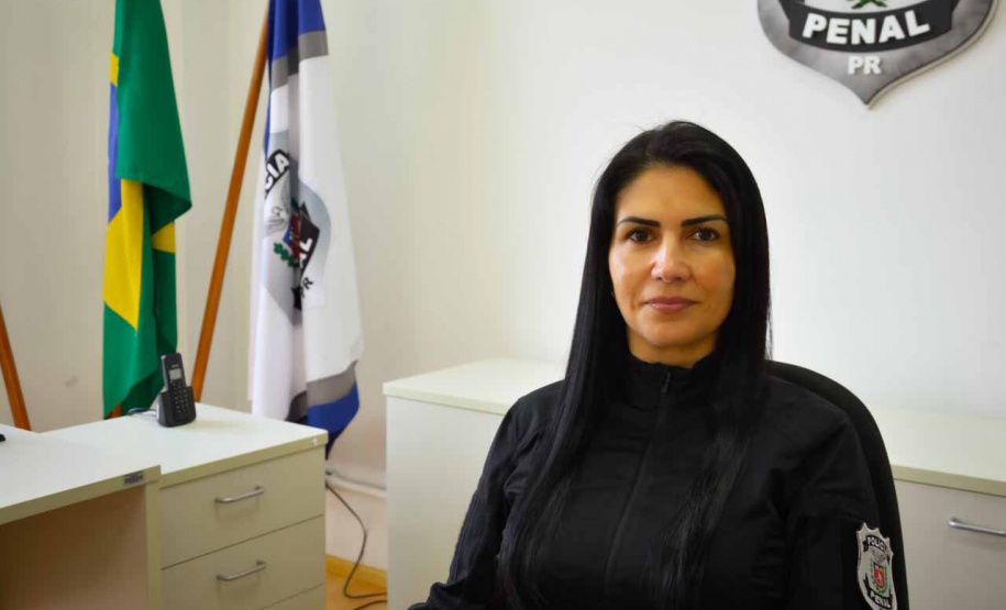 A Polícia Penal do Paraná terá uma policial penal feminina pela primeira vez como diretora. O secretário da Segurança Pública, Hudson Leôncio Teixeira, anunciou Ananda Chalegre como nova diretora-geral da instituição