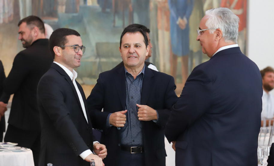 EMPRESÁRIOS