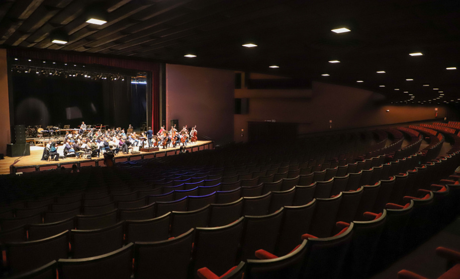 Conheça a história e os bastidores do Teatro Guaíra, que completa 140 anos em 2024