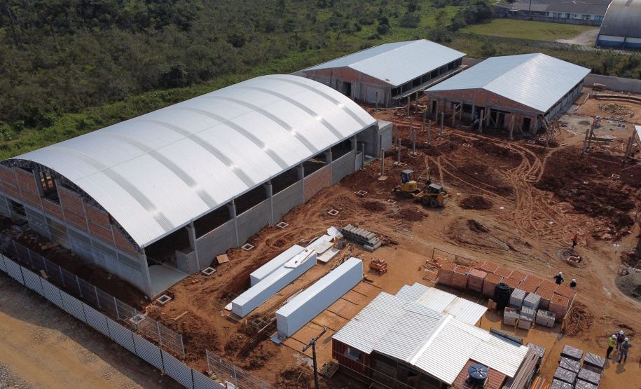 Unidade Nova Escolar Deputado Aníbal Khury está com 65% das obras executadas